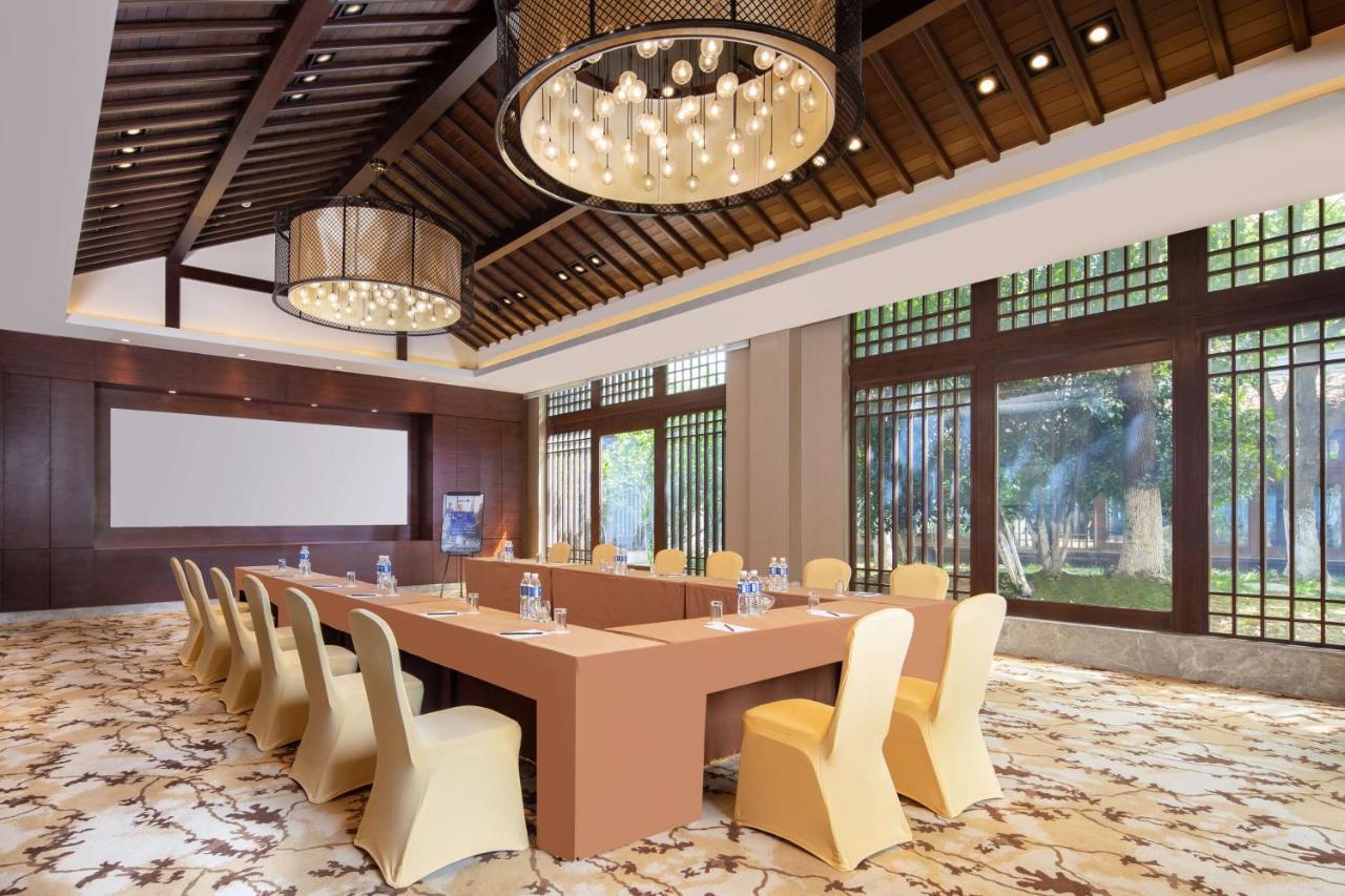 Radisson Blu Resort Wetland Park Wuxi  Buitenkant foto